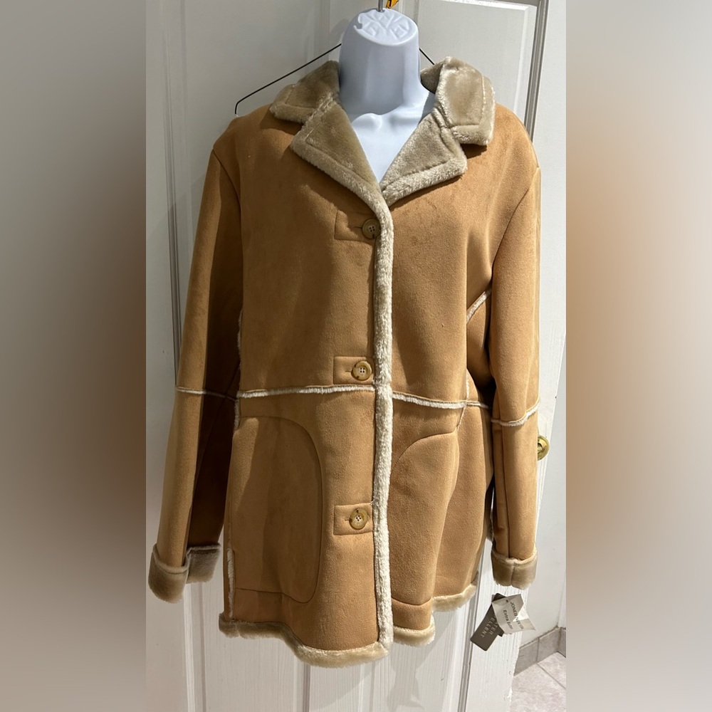NWT women’s Jacket